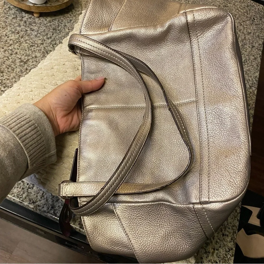 Coach vintage pebble grain leather bag